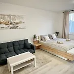 P194 Stylish Cosy Lejlighed