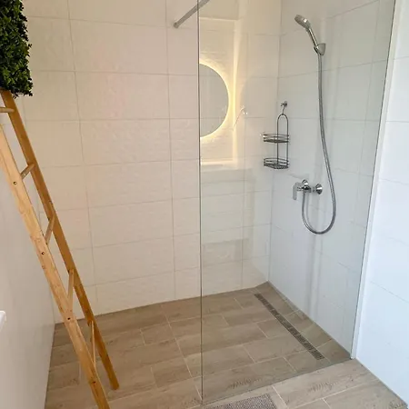 P194 Stylish Cosy Budapest