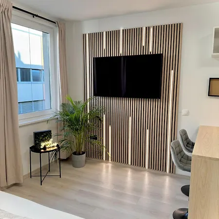 P194 Stylish Cosy