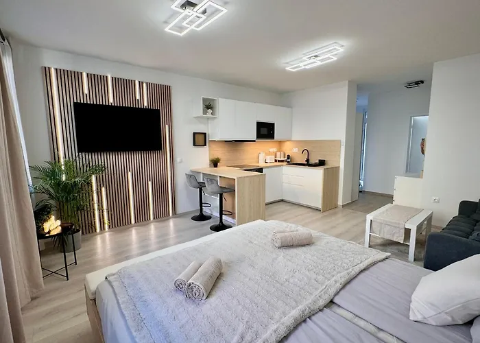 P194 Stylish Cosy Budapest