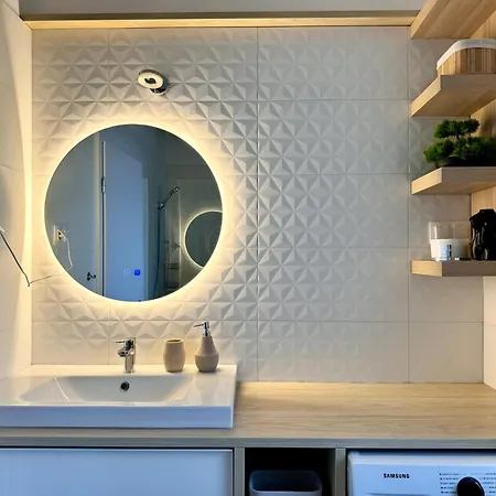 P194 Stylish Cosy Appartement *