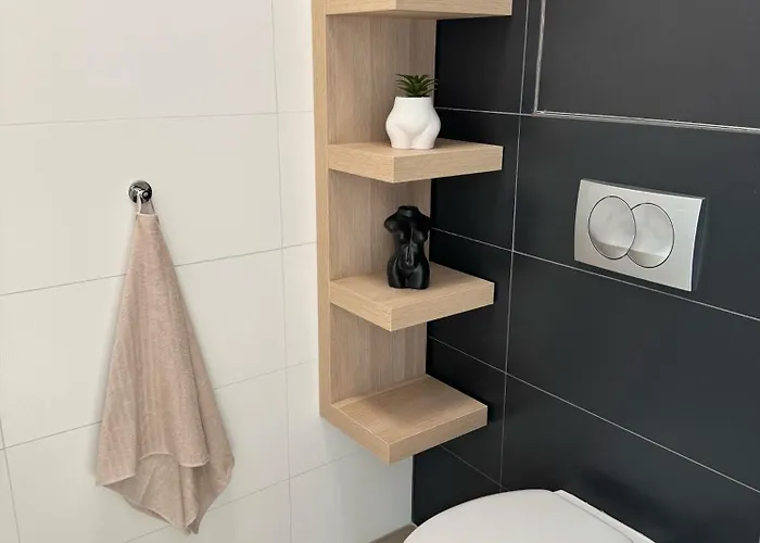 P194 Stylish Cosy Budapeste