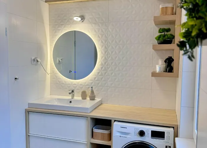 P194 Stylish Cosy Budapeste